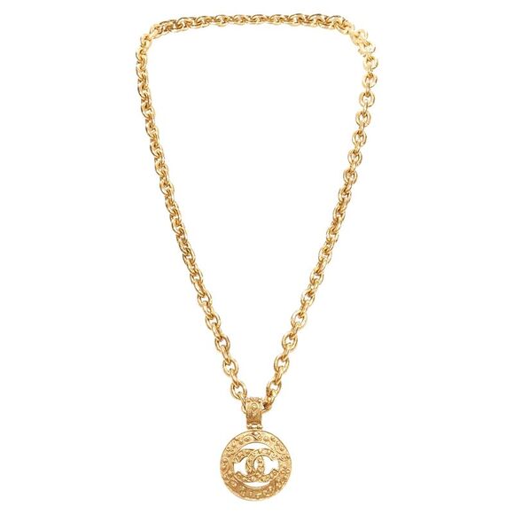 Chanel interlock cc logo coin pendant chain necklace - Picture 2 of 6